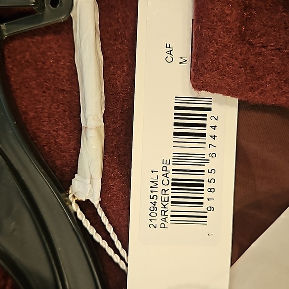 💕TRINA TURK💕 Parker Cape ~ Knit Melton Cab Frank Medium M NWT - Picture 14 of 15